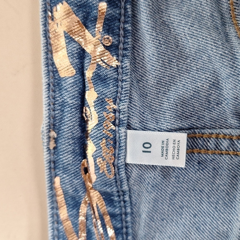 Distressed Blue Women's Jeans - Picture 9 of 10